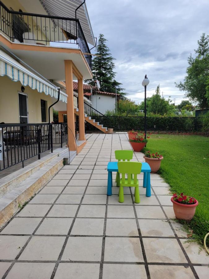 Olivemare Holidays Nea Irakleia Extérieur photo