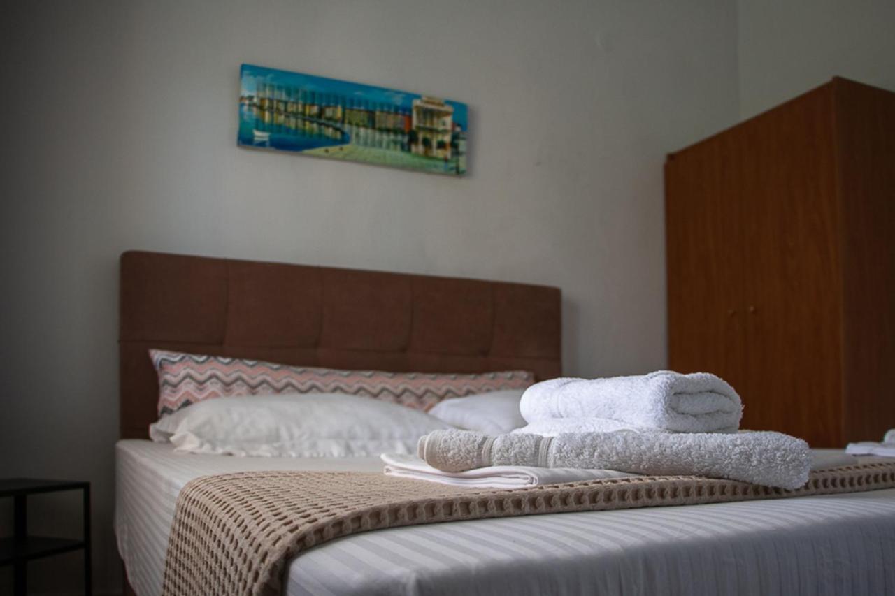 Olivemare Holidays Nea Irakleia Extérieur photo